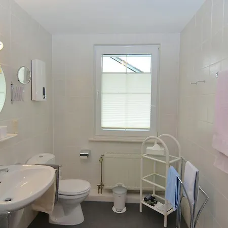 Apartment Holiday Flat In Schwalefeld Near The Ski Area *